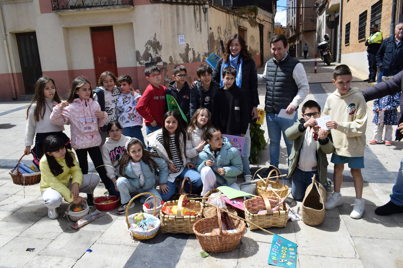 Concurso de Mayos Populares de Lardero