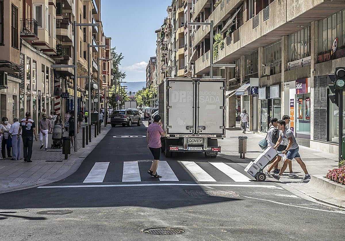 Atropellan a un hombre y una mujer en República Argentina