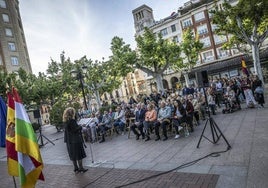 Un acto en El Espolón recuerda a las «víctimas del exilio»