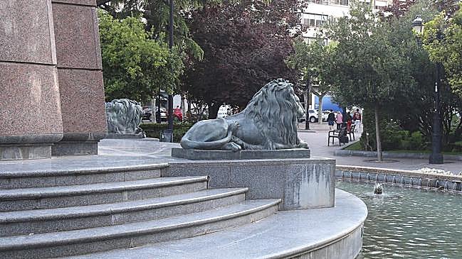 Imagen después - A lomos de leones