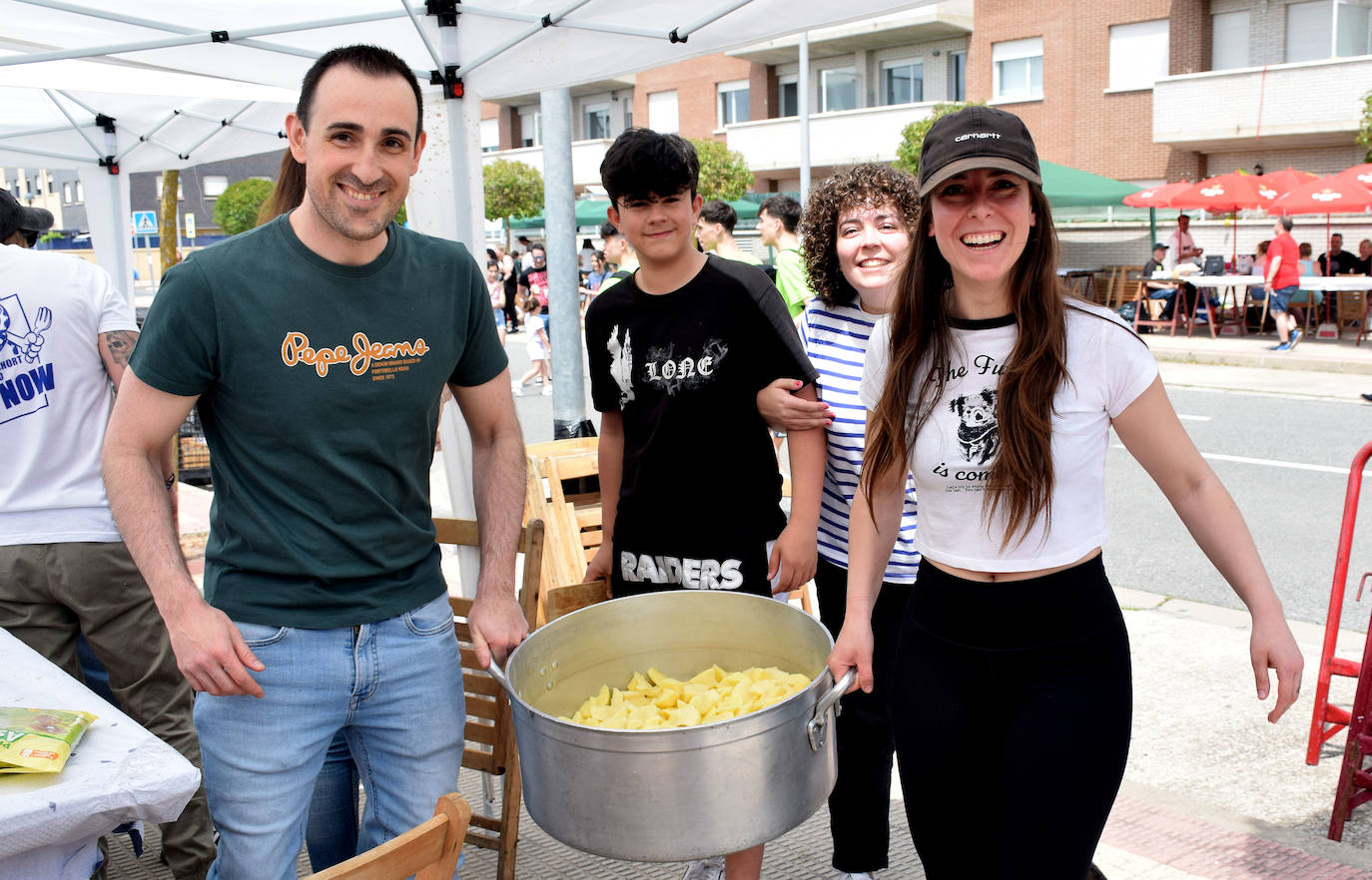 Día de ranchos en las fiestas de Valdegastea