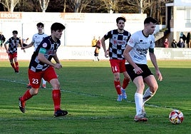 Encuentro entre el Varea y el Alfaro durante el mes de febrero en La Molineta.