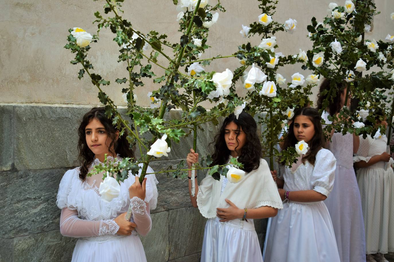 Las mejores postales de la procesión de las Doncellas