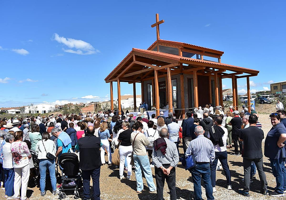 Inauguración de la ermita de la Virgen de Fátima en Pradejón