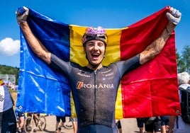 Dascalu tras proclamarse campeón de Europa el verano pasado