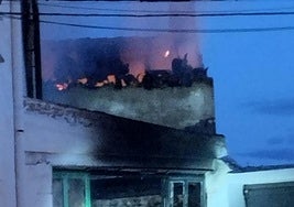 Susto de madrugada por un incendio en un cobertizo de una vivienda de Rincón de Soto