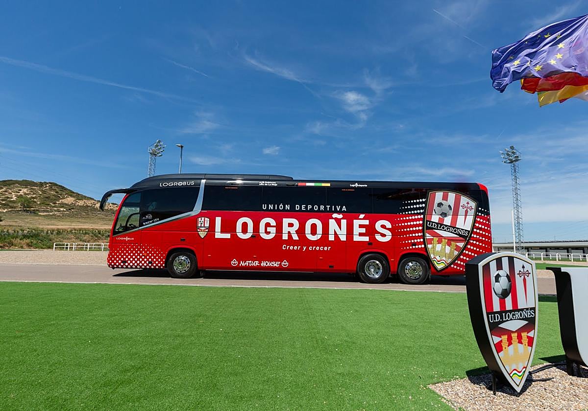 La Rioja y Logroño en el pecho: así nació el escudo de la UDL