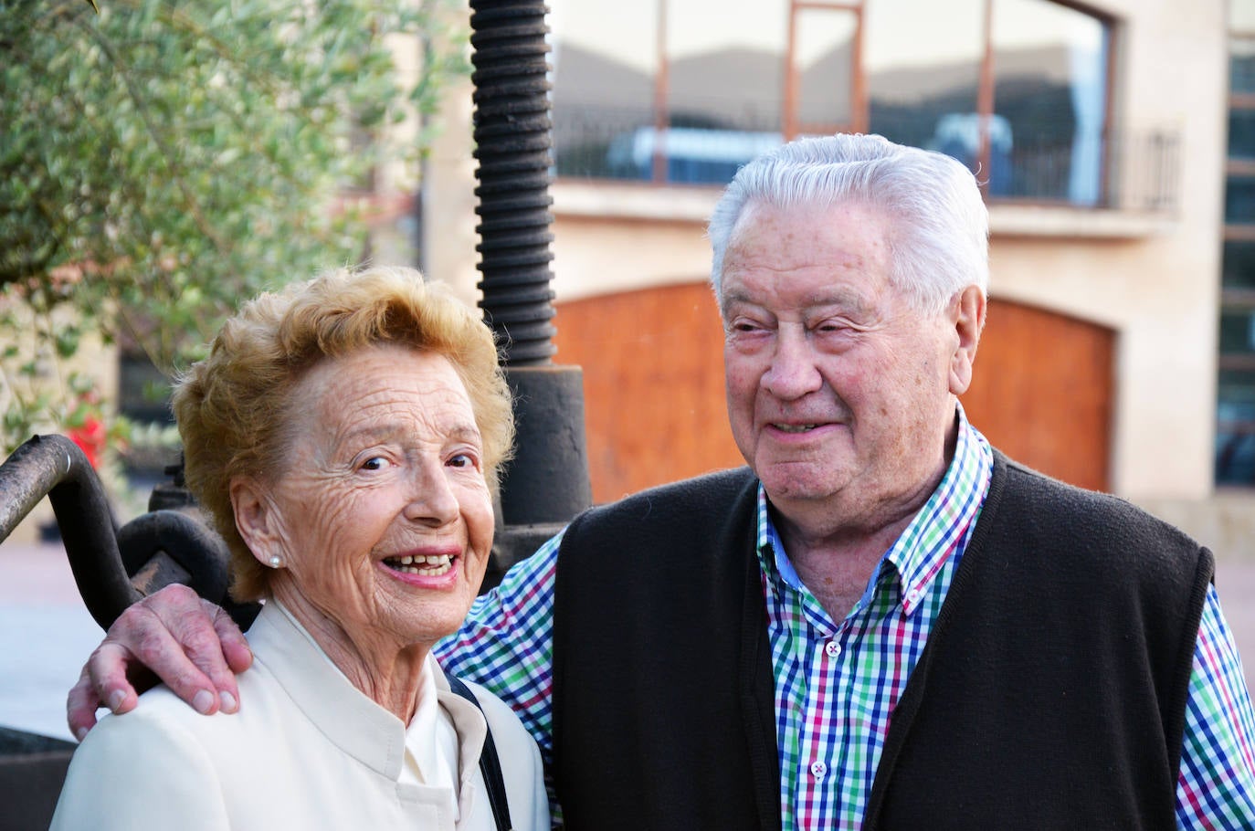 Manolo Lavín junto a su mujer, Luchi.