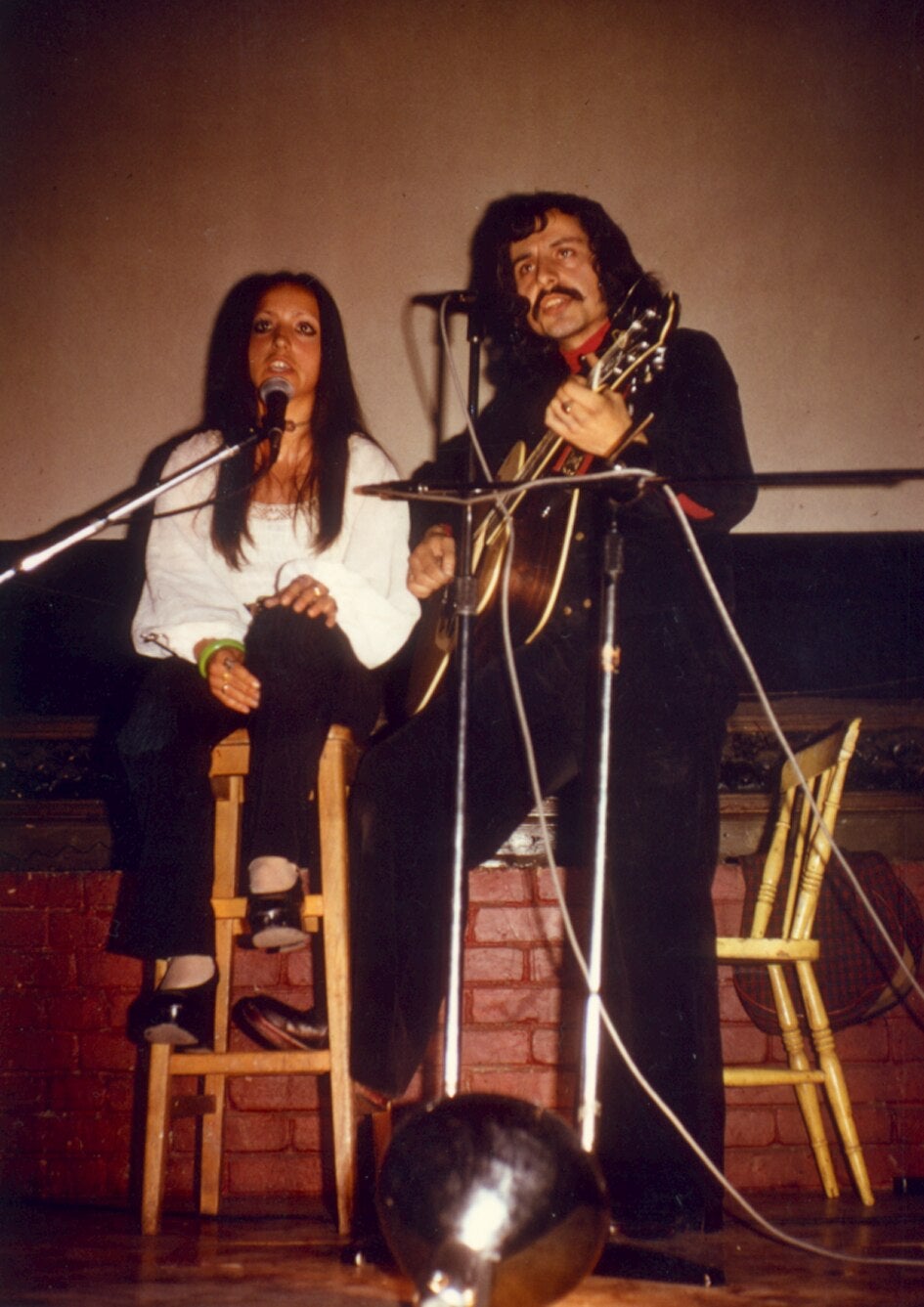 Carmen, Jesús e Iñaki, la banda sonora de la comunidad autónoma