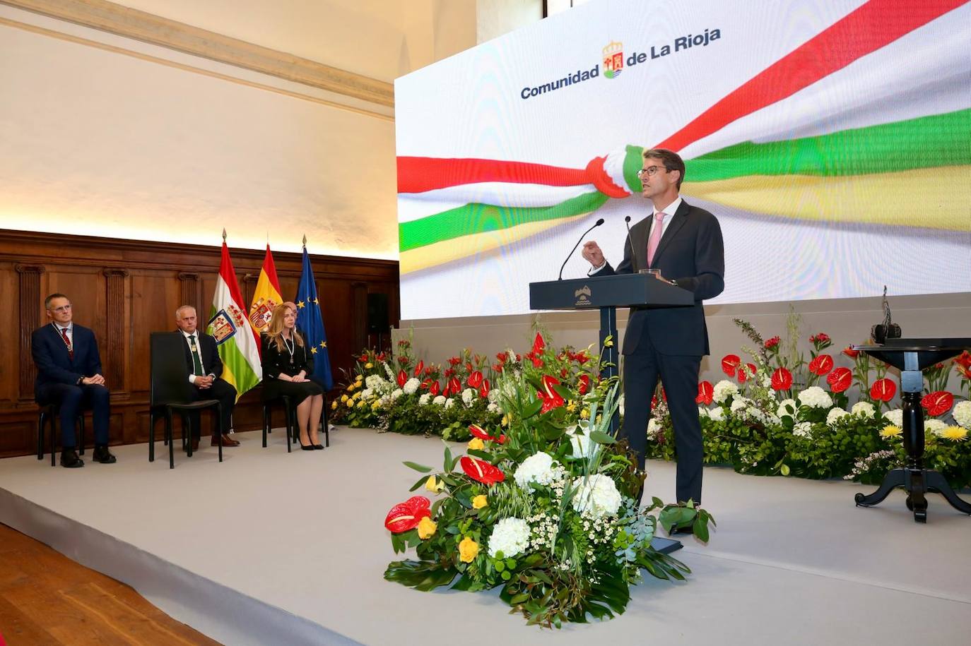 Gonzalo Capellán dirige a los presentes su discurso.