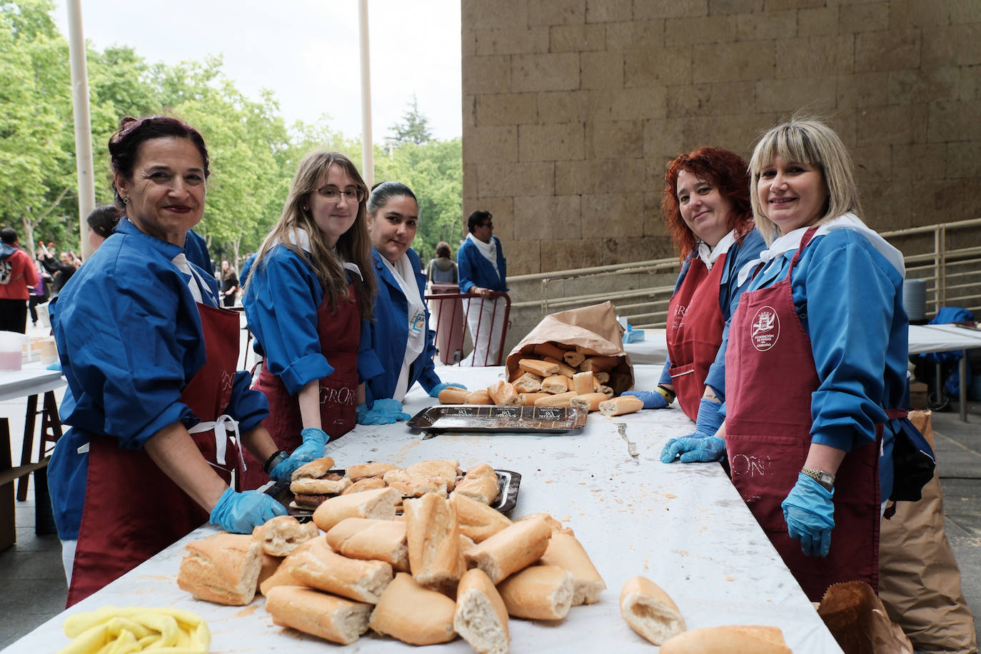 Degustación de chorizo en el Ayuntamiento, por la peña La Unión