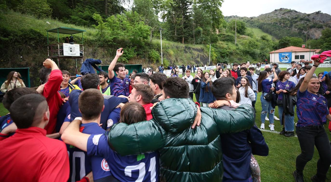 La celebración del Anguiano tras su pase a la fase nacional