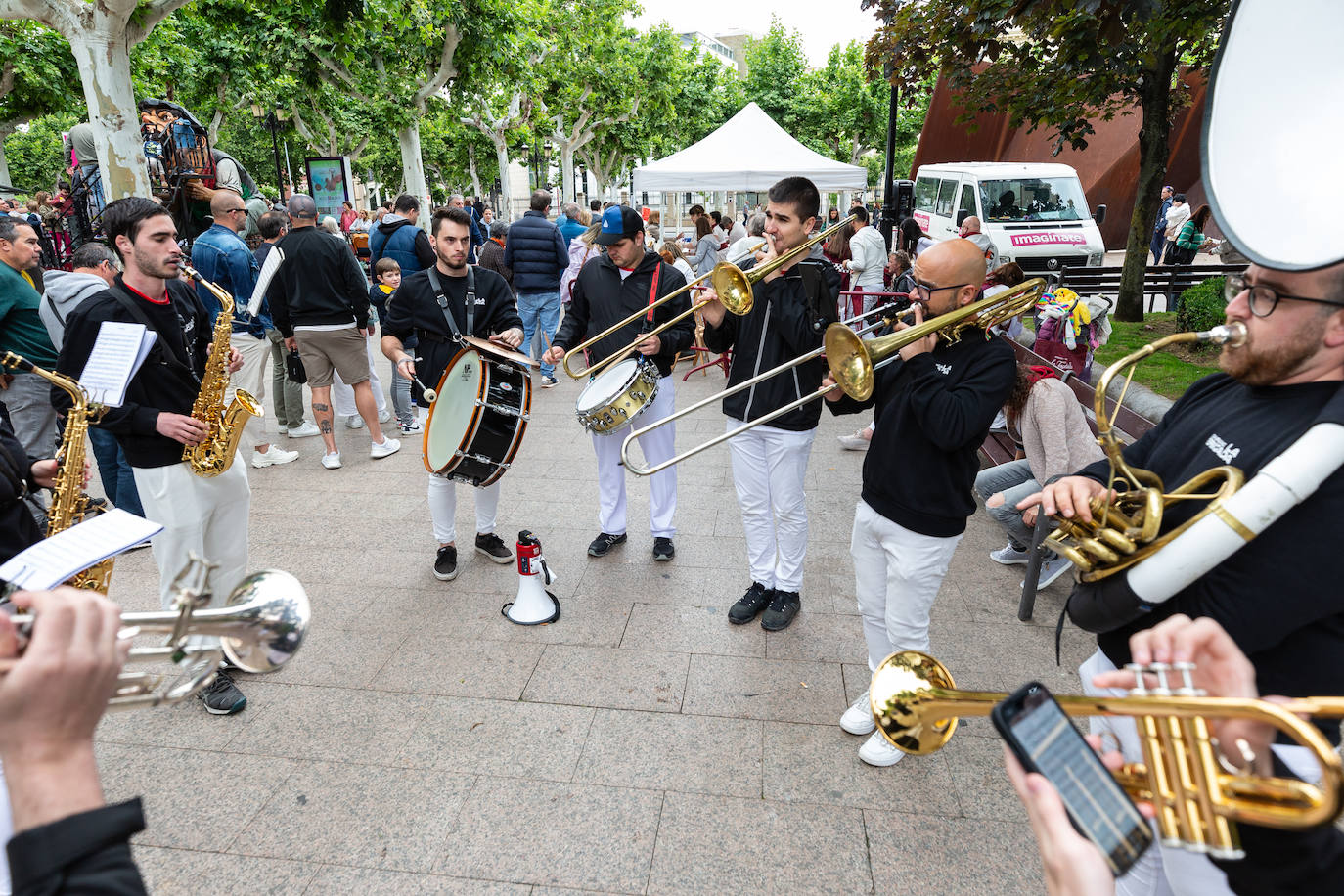 Búscate en las degustaciones de las peñas de Logroño