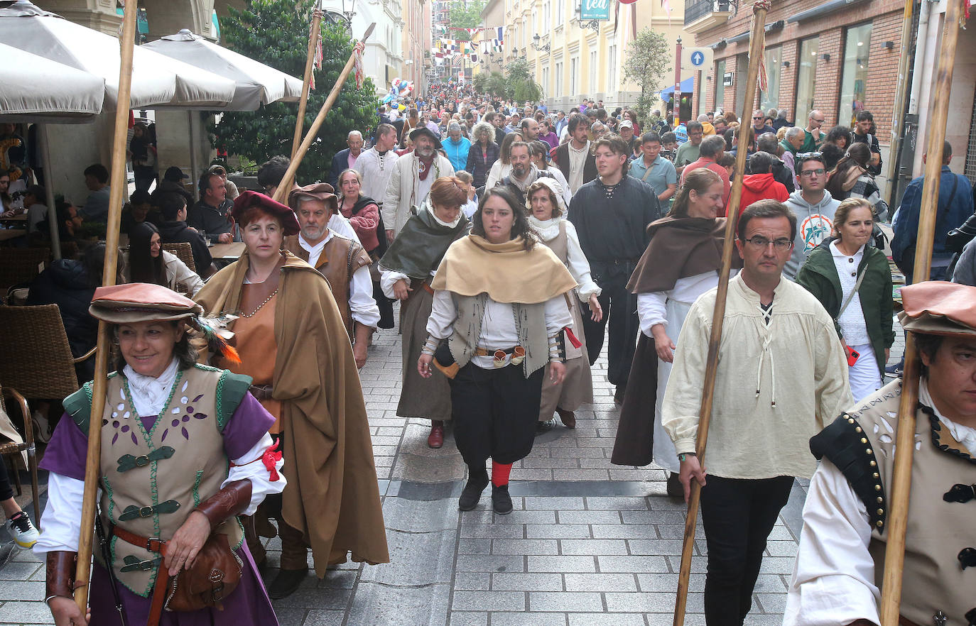 Homenaje a la Ciudad de Logroño. Llegada de Carlos V y entrega de la Flor de Lis al Escudo de Logroño