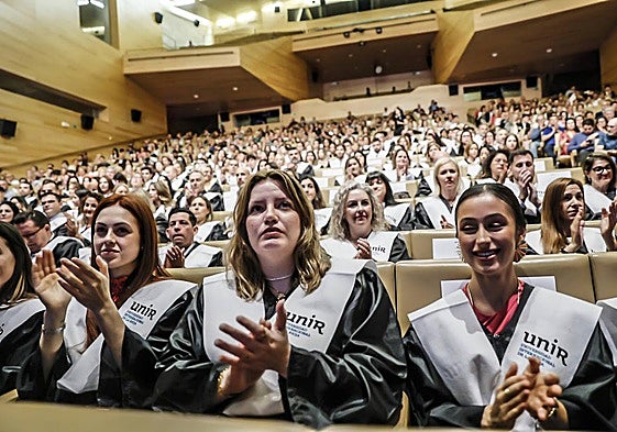 Graduación de los alumnos de Derecho y Empresa y Comunicación de UNIR