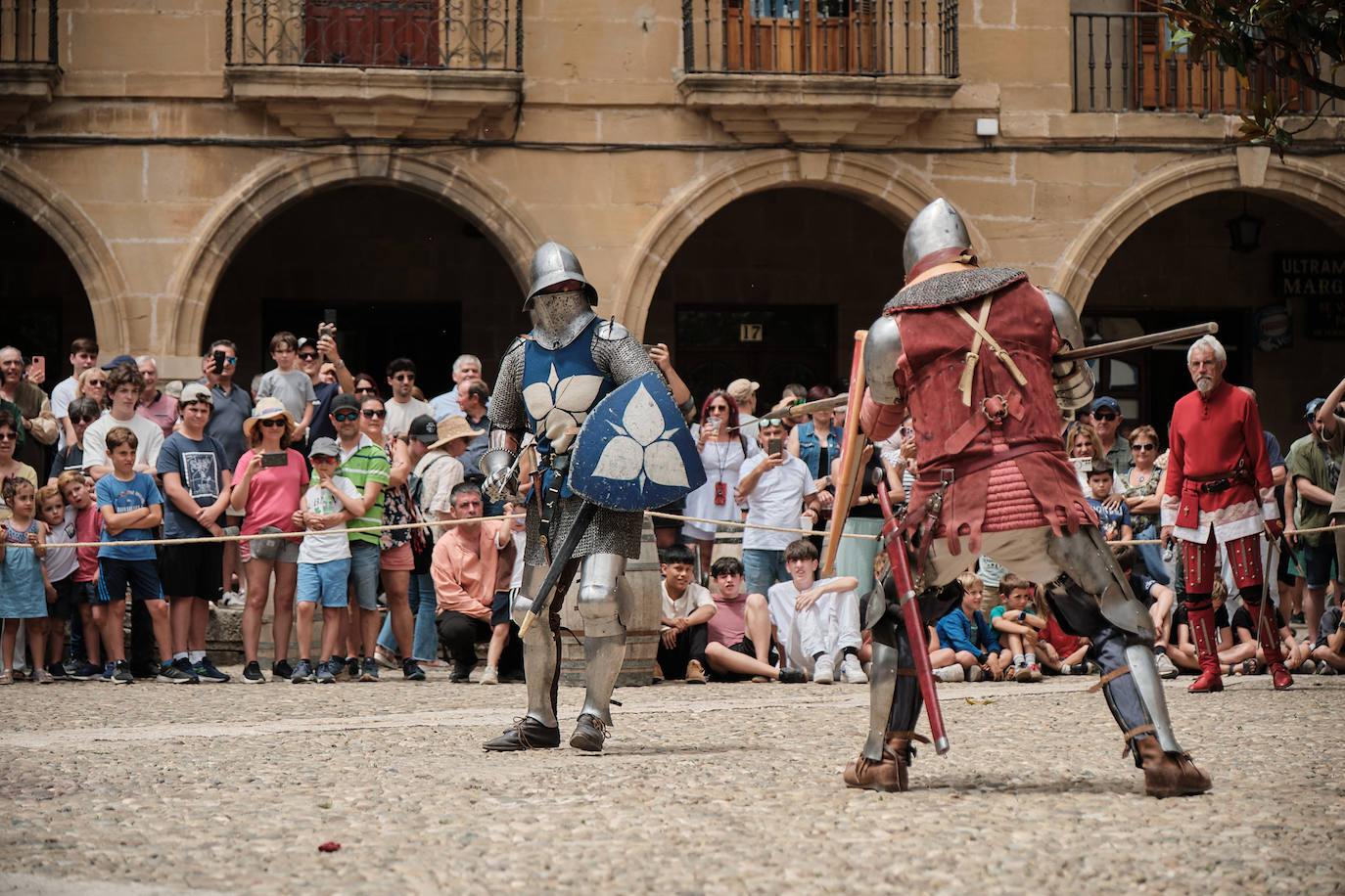 Briones medieval: las imágenes del domingo