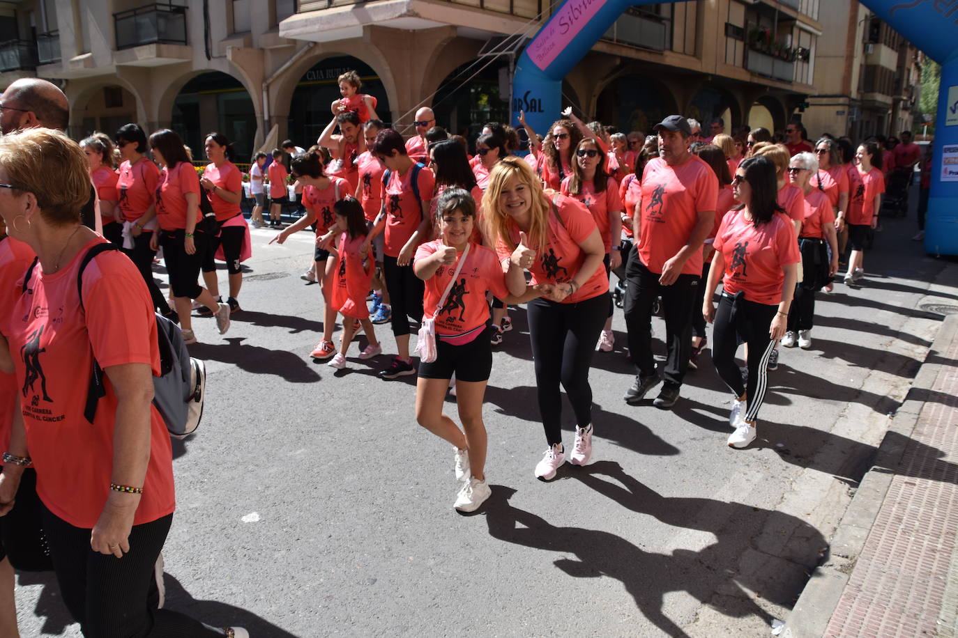 Deporte en la calle y VIII carrera a favor de la AECC en Autol