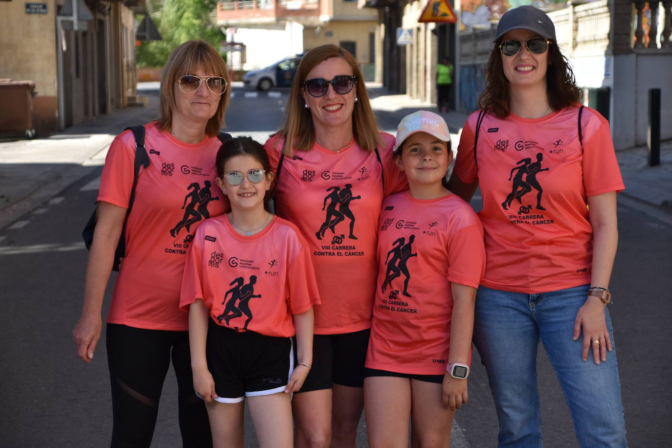 Deporte en la calle y VIII carrera a favor de la AECC en Autol