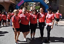 Deporte en la calle y VIII carrera a favor de la AECC en Autol