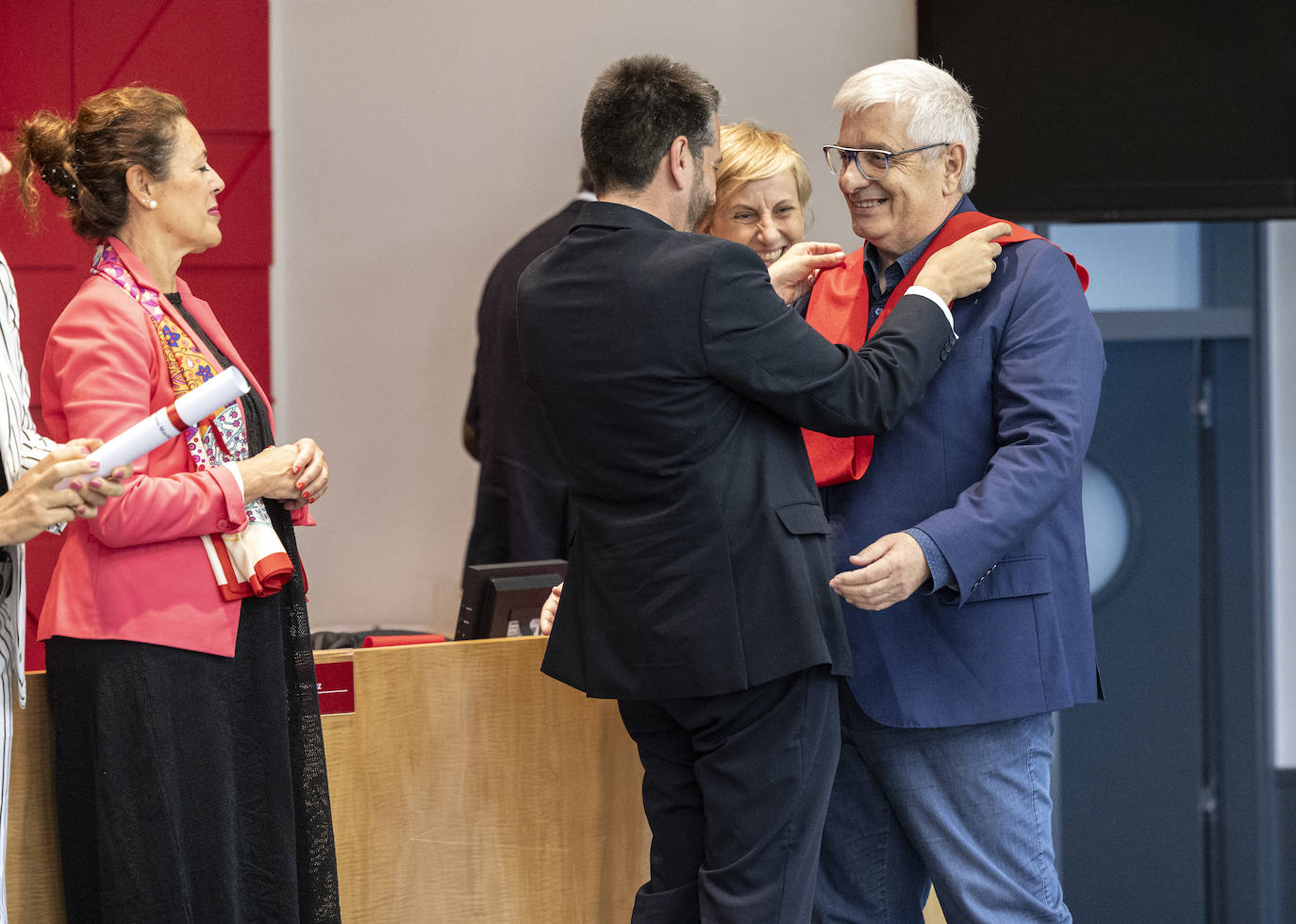 Graduación de adultos en la Universidad de la Experiencia
