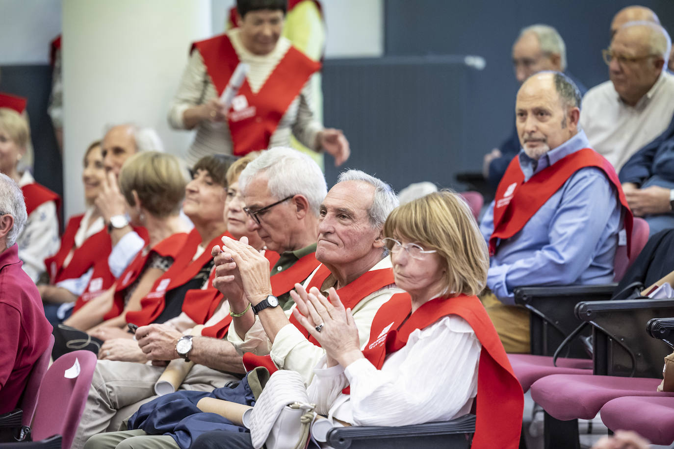 Graduación de adultos en la Universidad de la Experiencia