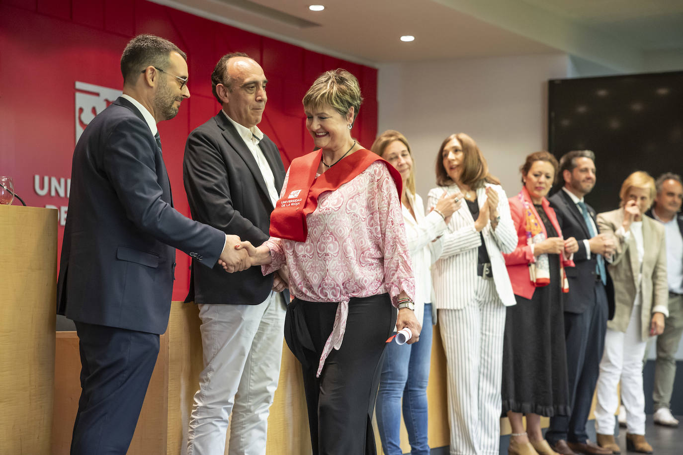 Graduación de adultos en la Universidad de la Experiencia