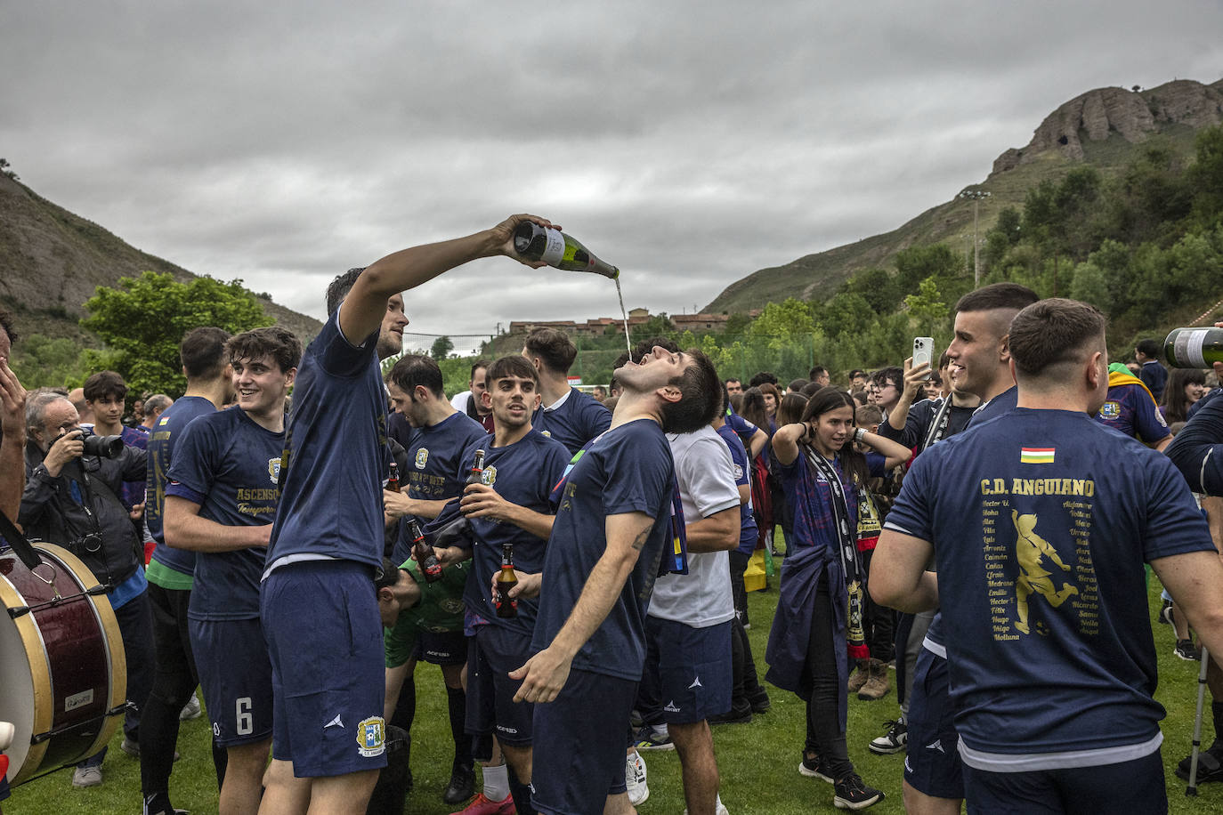 Anguiano celebra el ascenso de su equipo a Segunda Federación