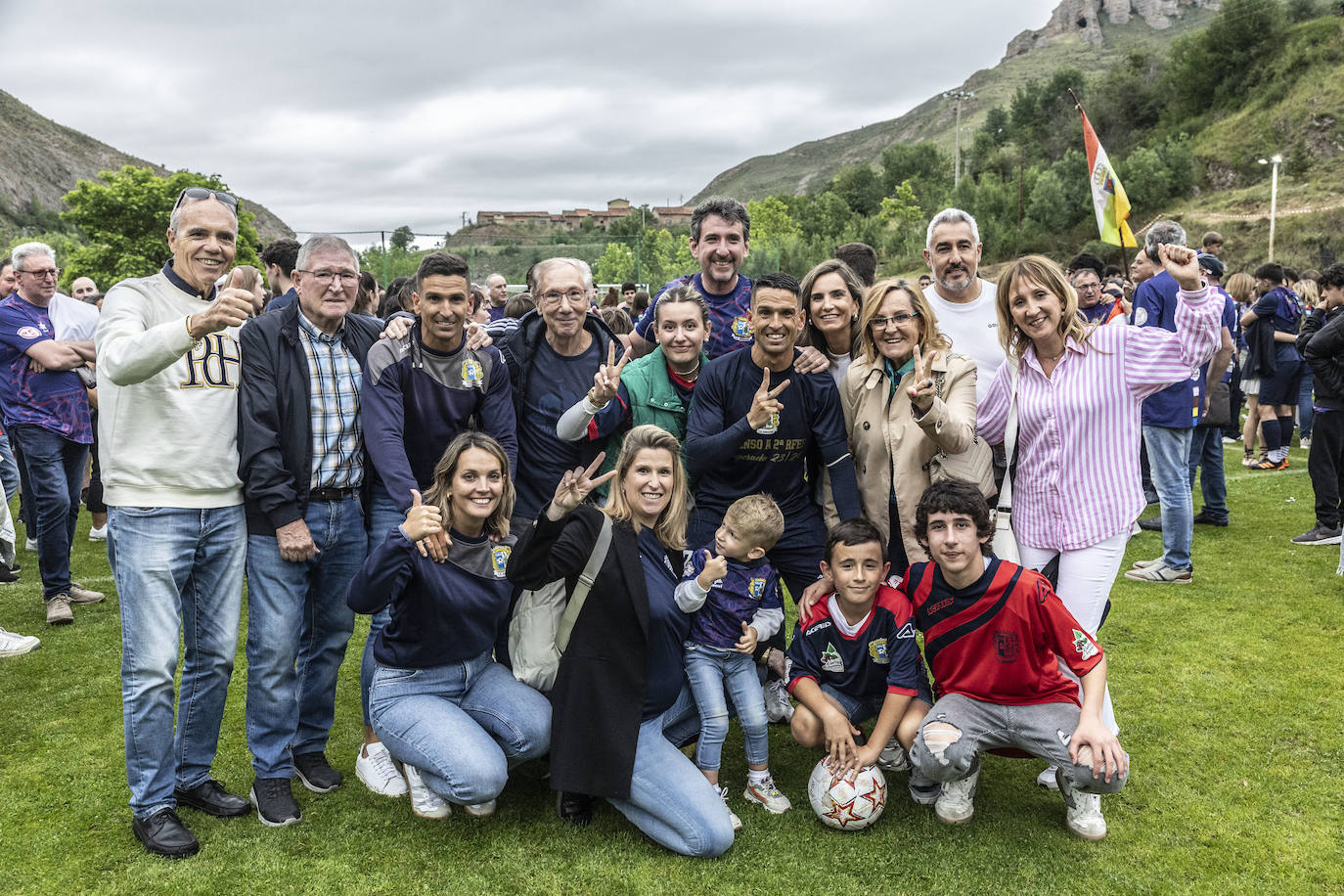 Anguiano celebra el ascenso de su equipo a Segunda Federación