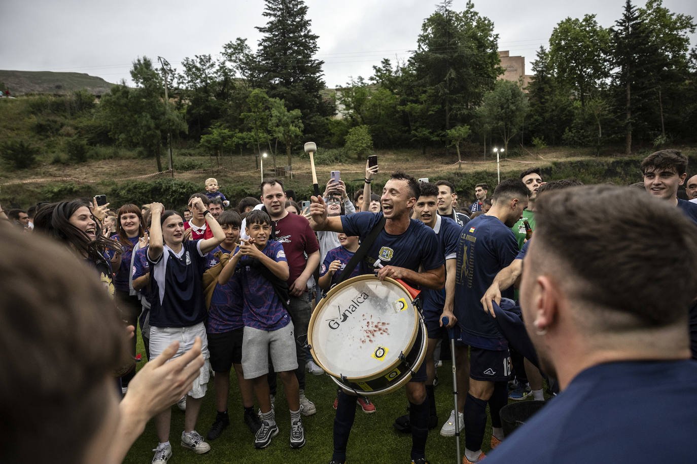 Anguiano celebra el ascenso de su equipo a Segunda Federación