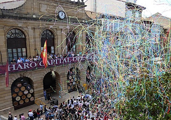 El disparo del cohete en Haro, en imágenes