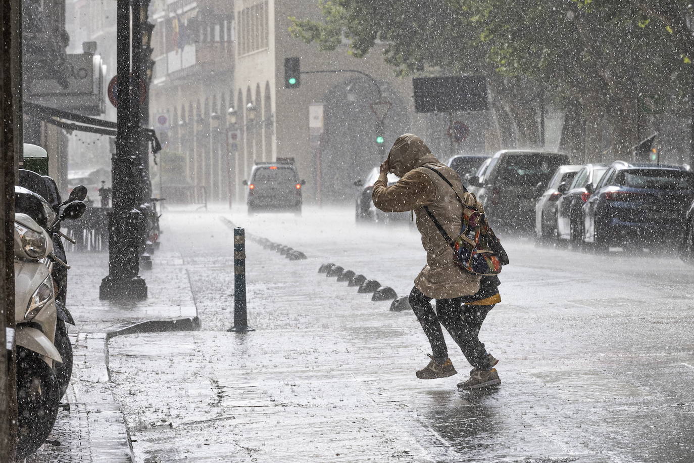 Tormenta en el centro de Logroño.