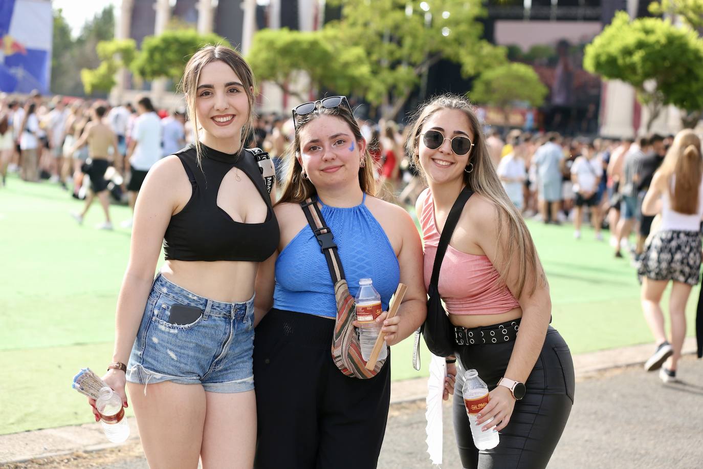 Inauguración de Holika con Raul Clyde como sorpresa