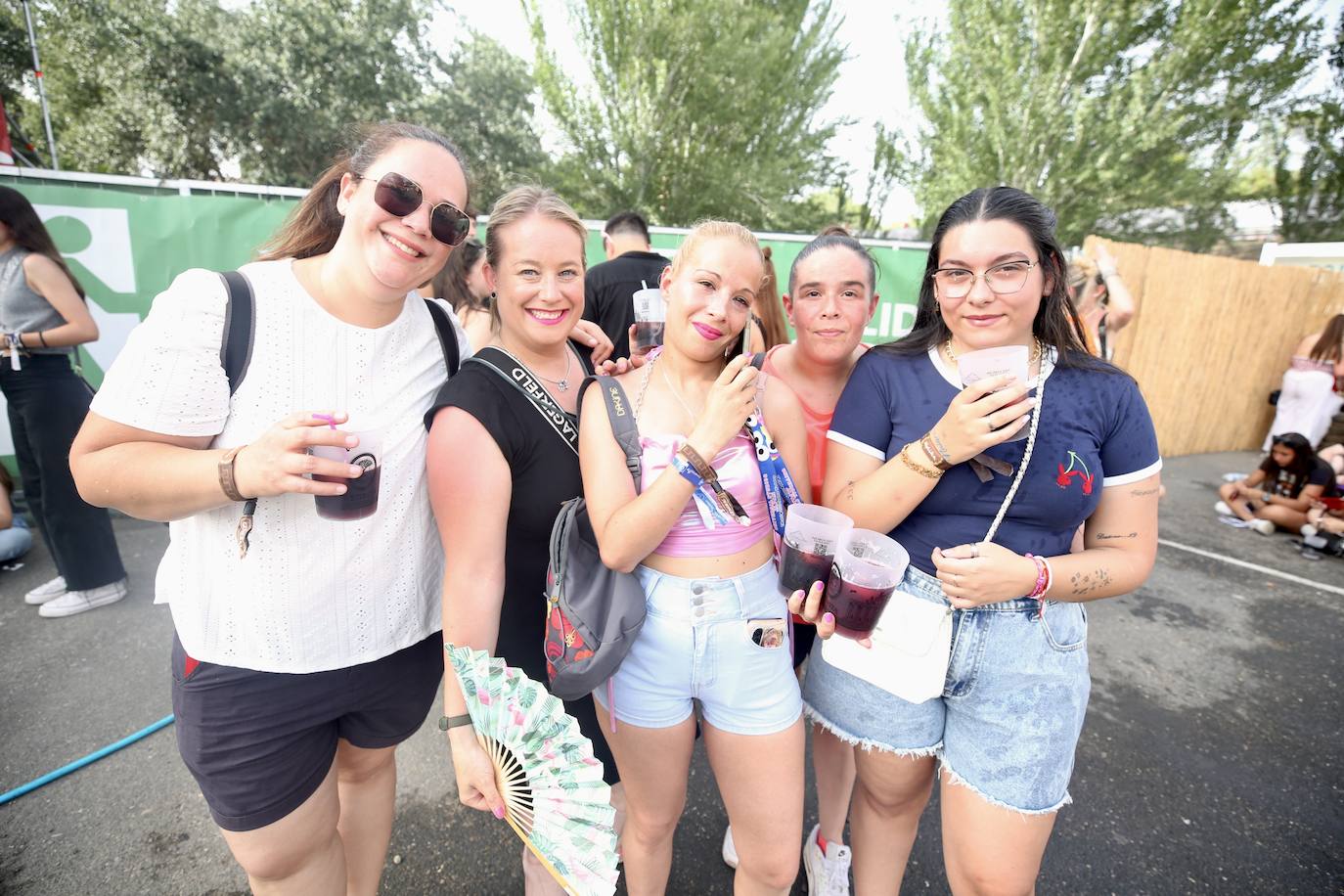 Inauguración de Holika con Raul Clyde como sorpresa