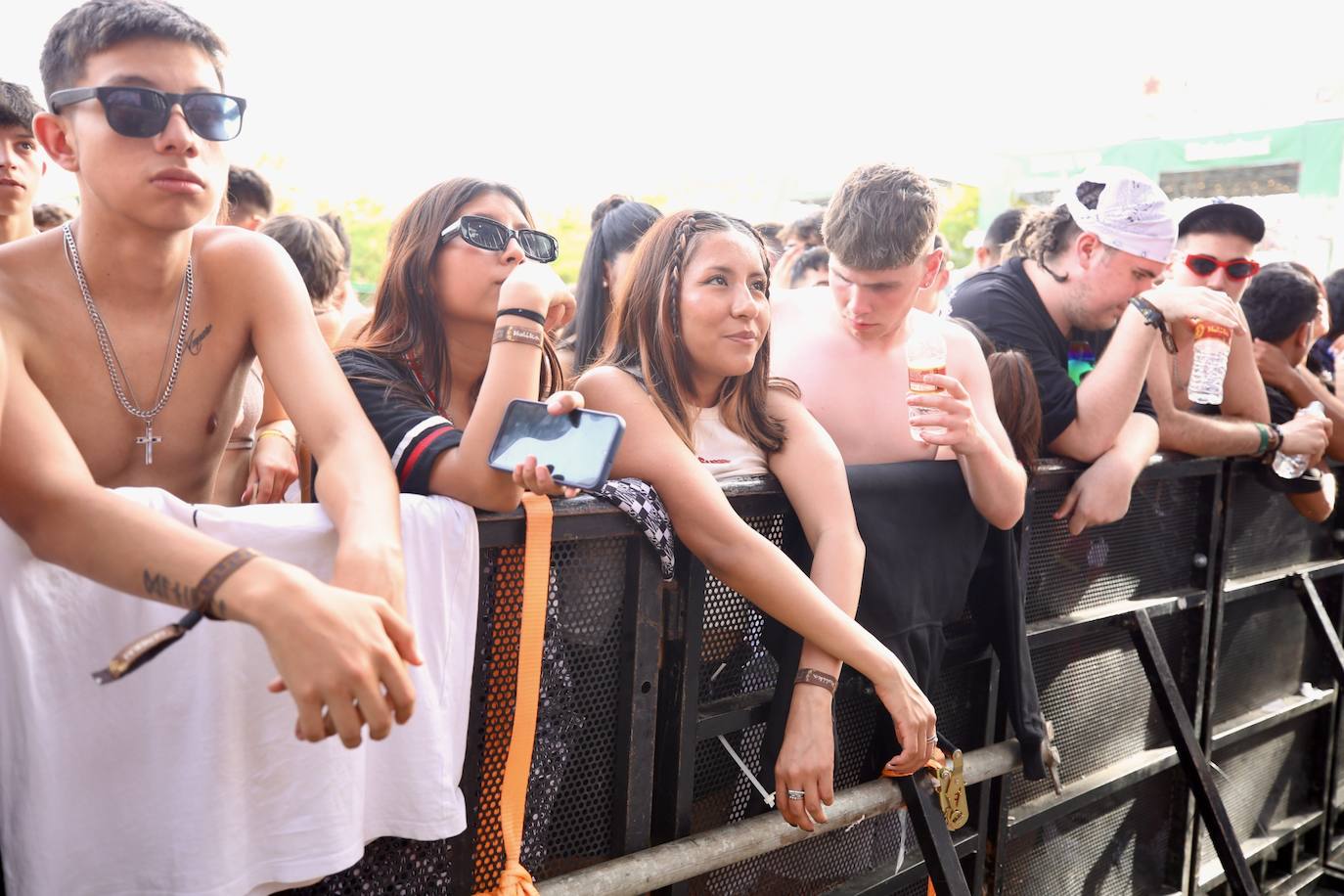 Calor y buen ambiente en Holika el viernes por la tarde