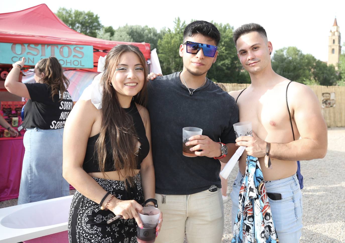 Calor y buen ambiente en Holika el viernes por la tarde