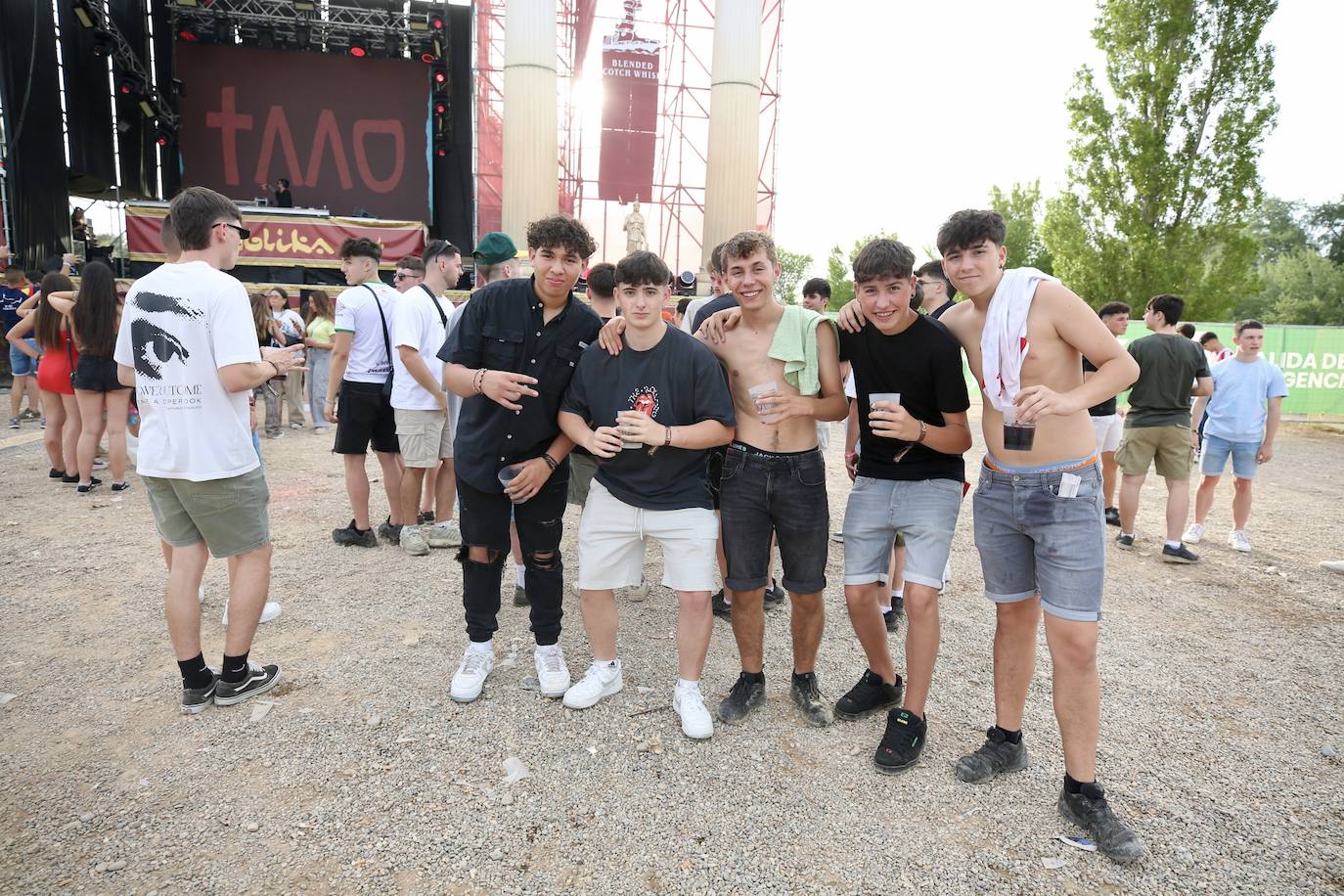 Calor y buen ambiente en Holika el viernes por la tarde