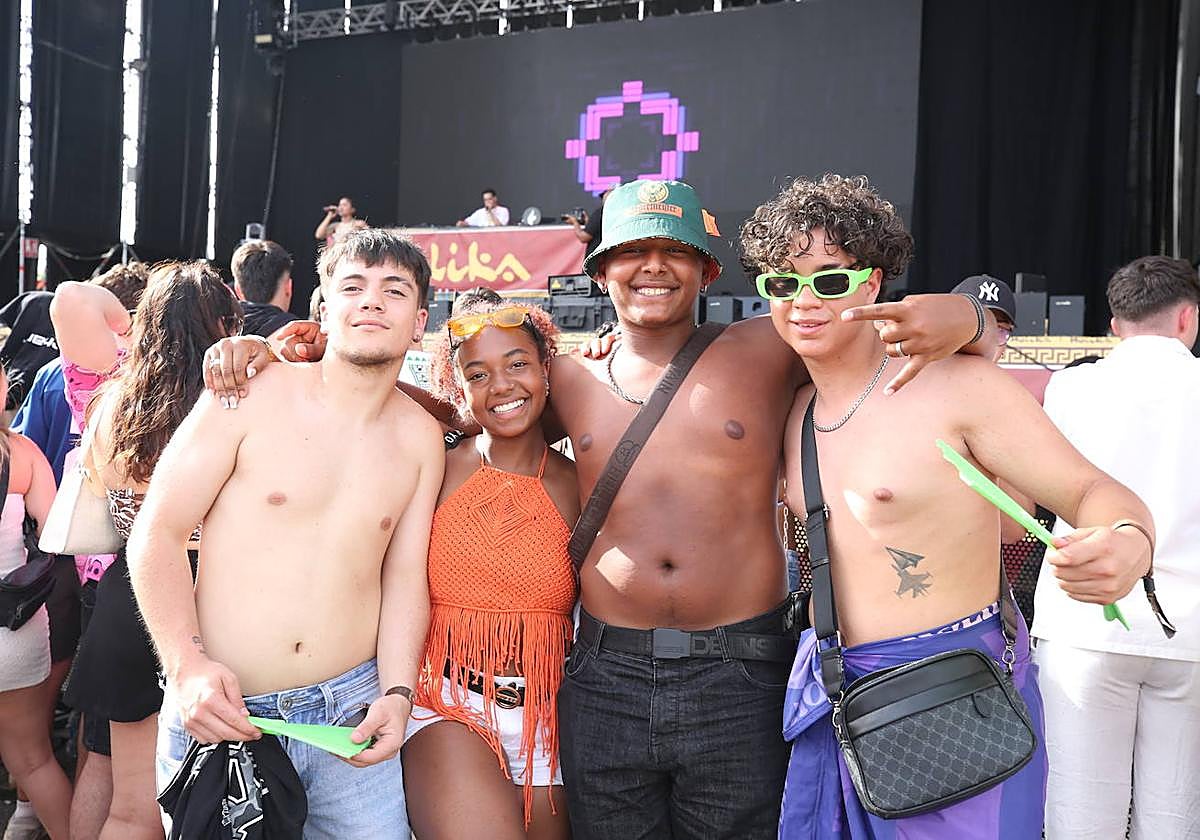 Calor y buen ambiente en Holika el viernes por la tarde