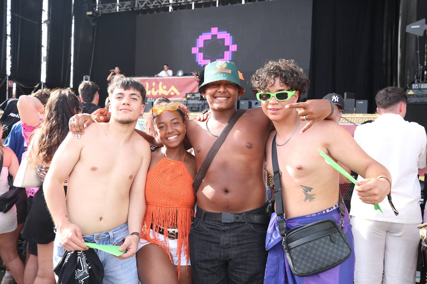 Calor y buen ambiente en Holika el viernes por la tarde