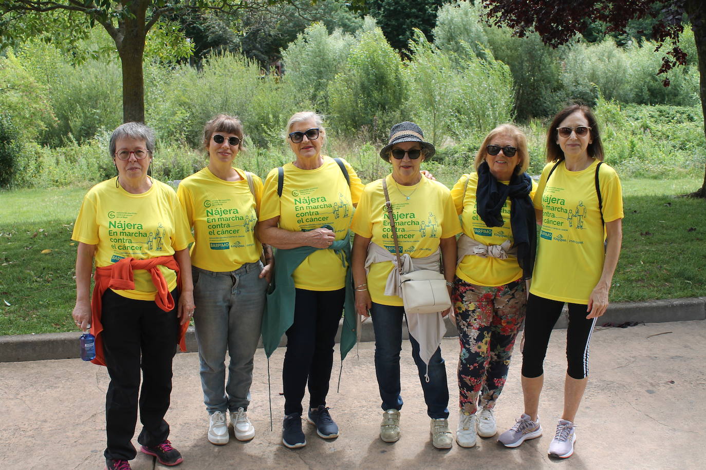 Las imágenes de la marcha solidaria contra el cáncer en Nájera