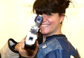 Paula Grande, con su carabina en Prado Salobre