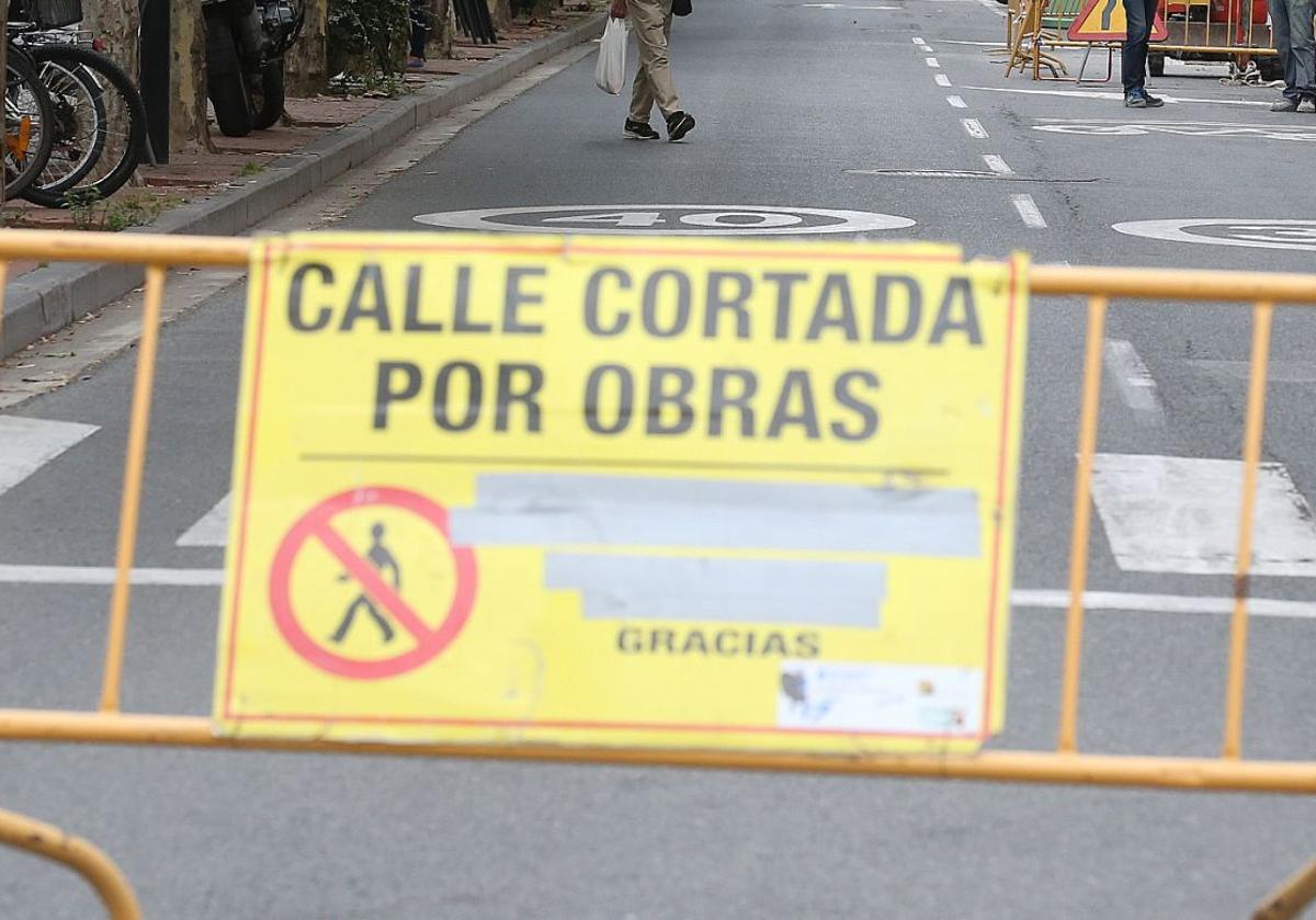 Cortes de tráfico por obras en avenida de la Paz