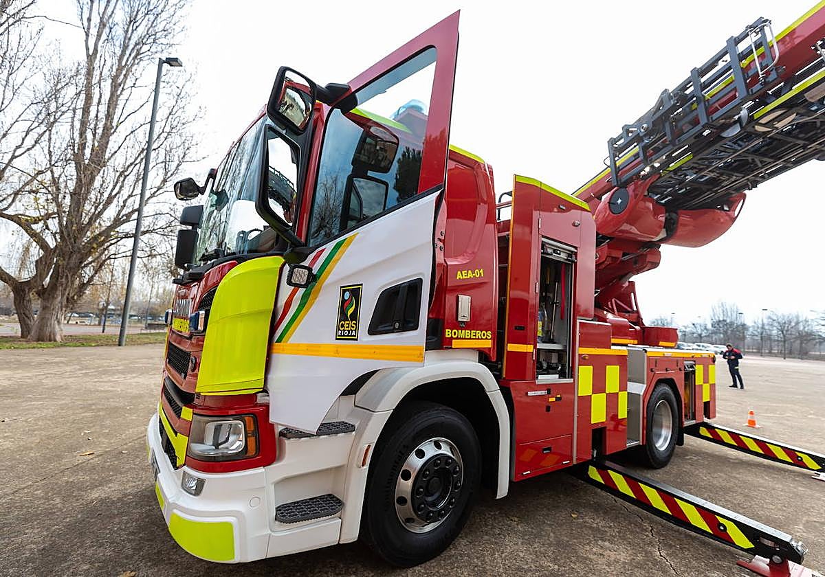 Un vehículo de los Bomberos del CEIS Rioja.