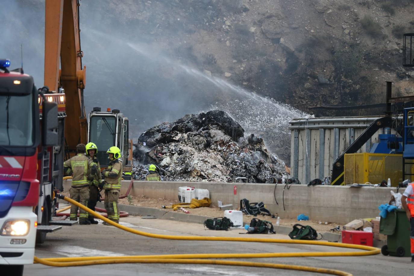 Las imágenes del incendio de Recirsa