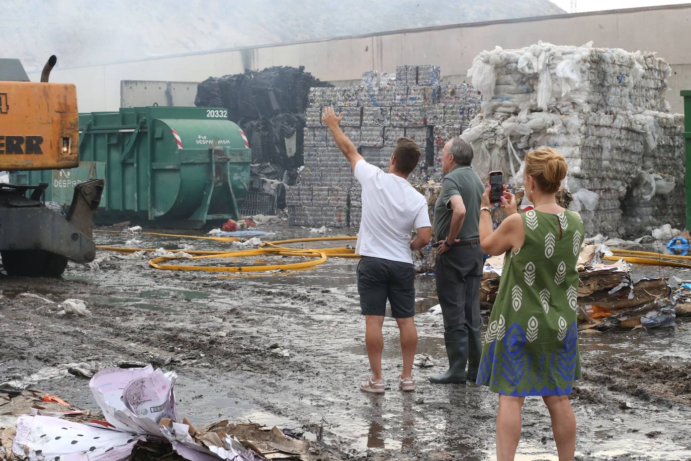 Las imágenes del incendio de Recirsa