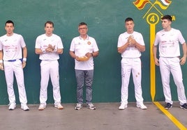 Tricio vivió ayer la primera jornada de su torneo Cuna de Pelotaris.