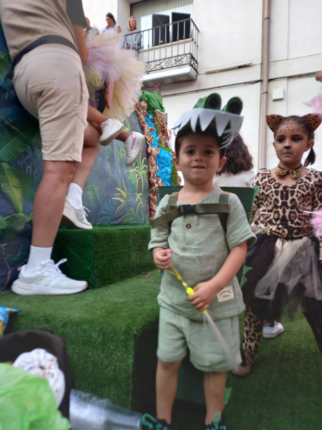 Desfile de carrozas en las fiestas de Rincón de Soto