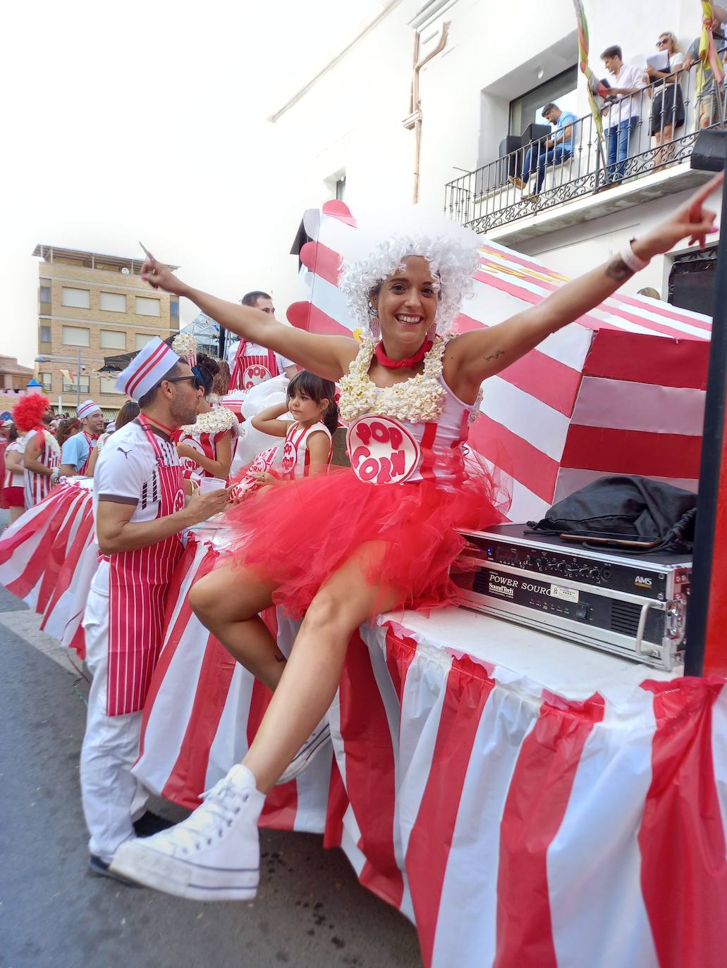 Desfile de carrozas en las fiestas de Rincón de Soto