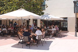 Inaugurado el nuevo bar de los jubilados de Tricio