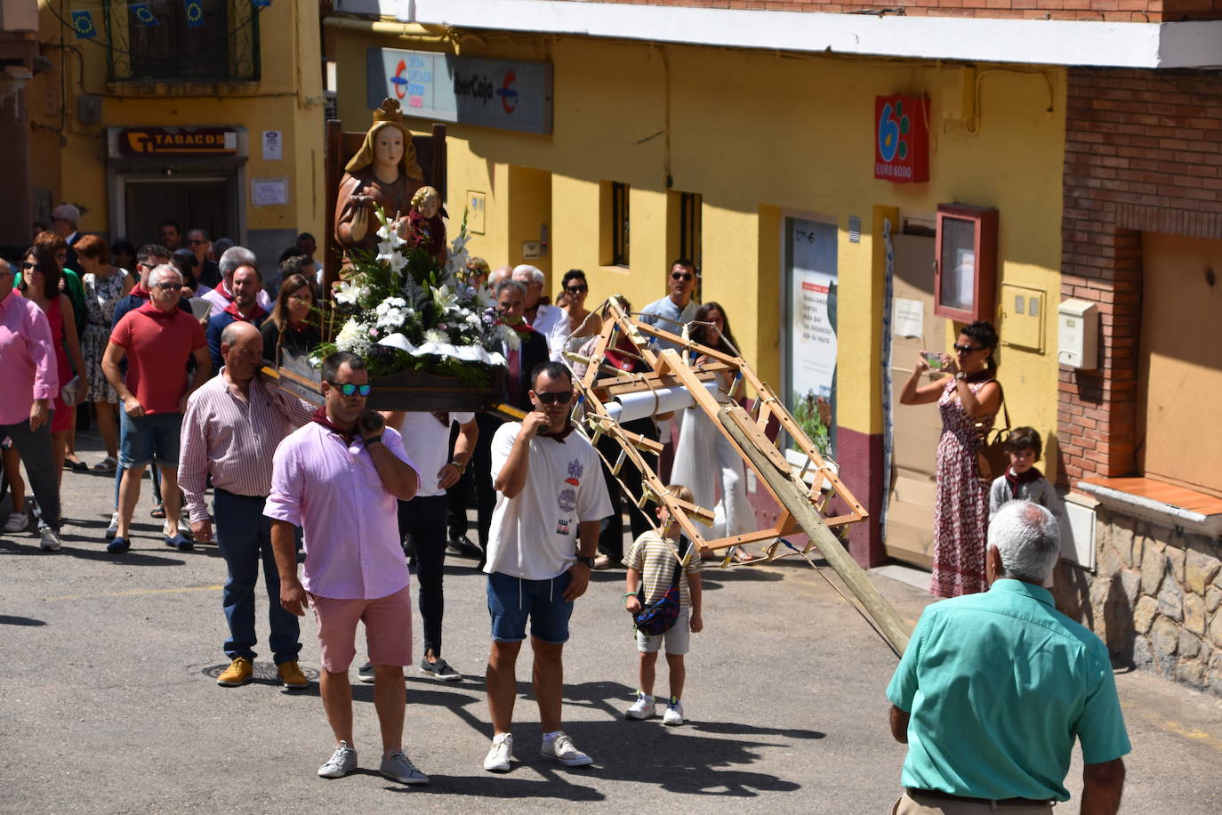 Procesión de la Virgen de la Antigua en las fiestas de Ausejo