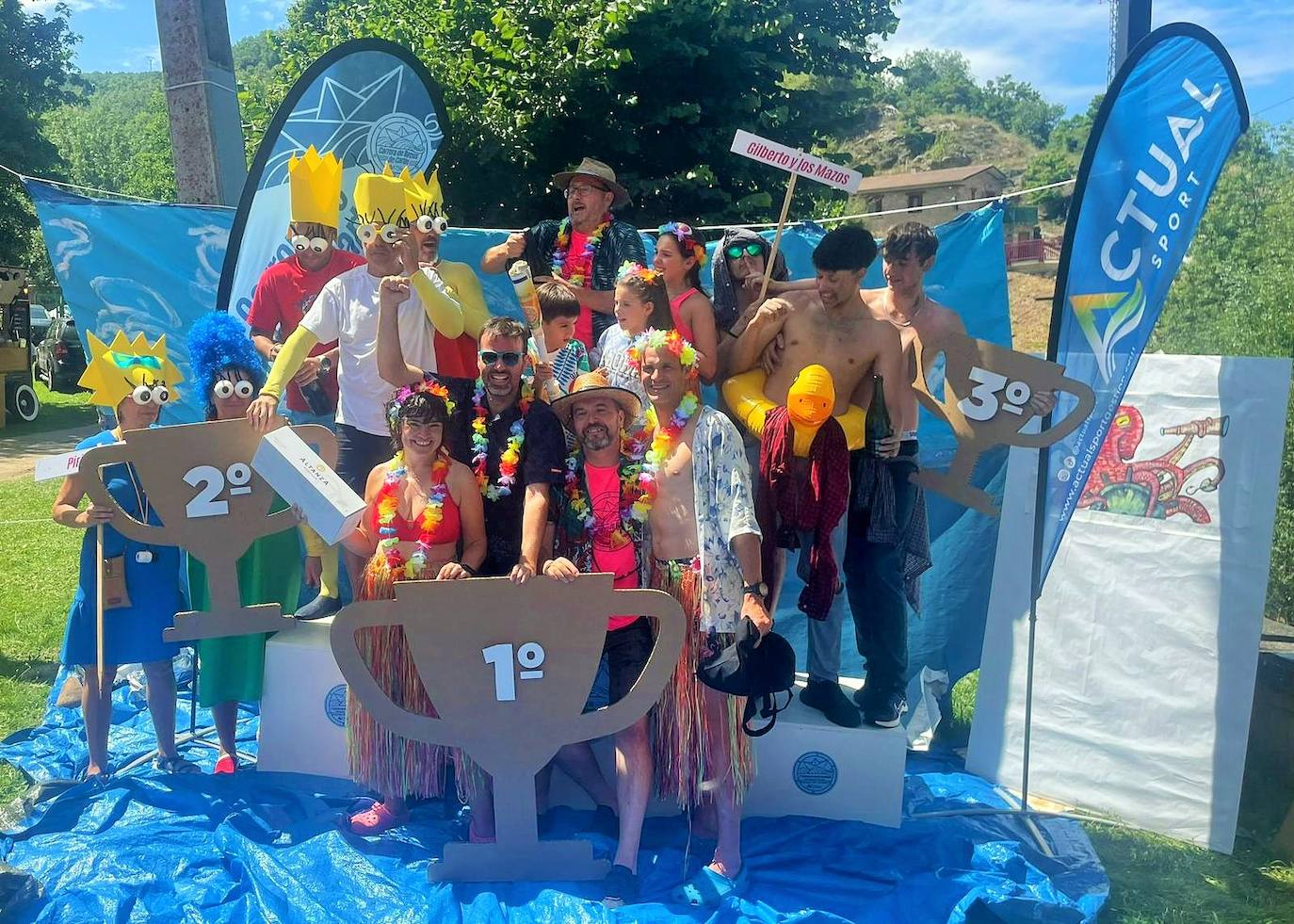 Con amigos y barcos de cartón por el Iregua